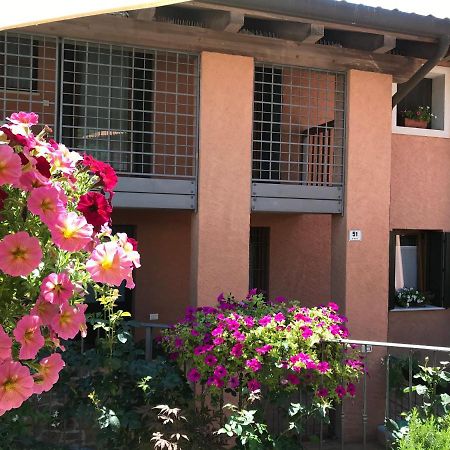 Apartamento Casa Del Balcone Fiorito Cormòns Exterior foto