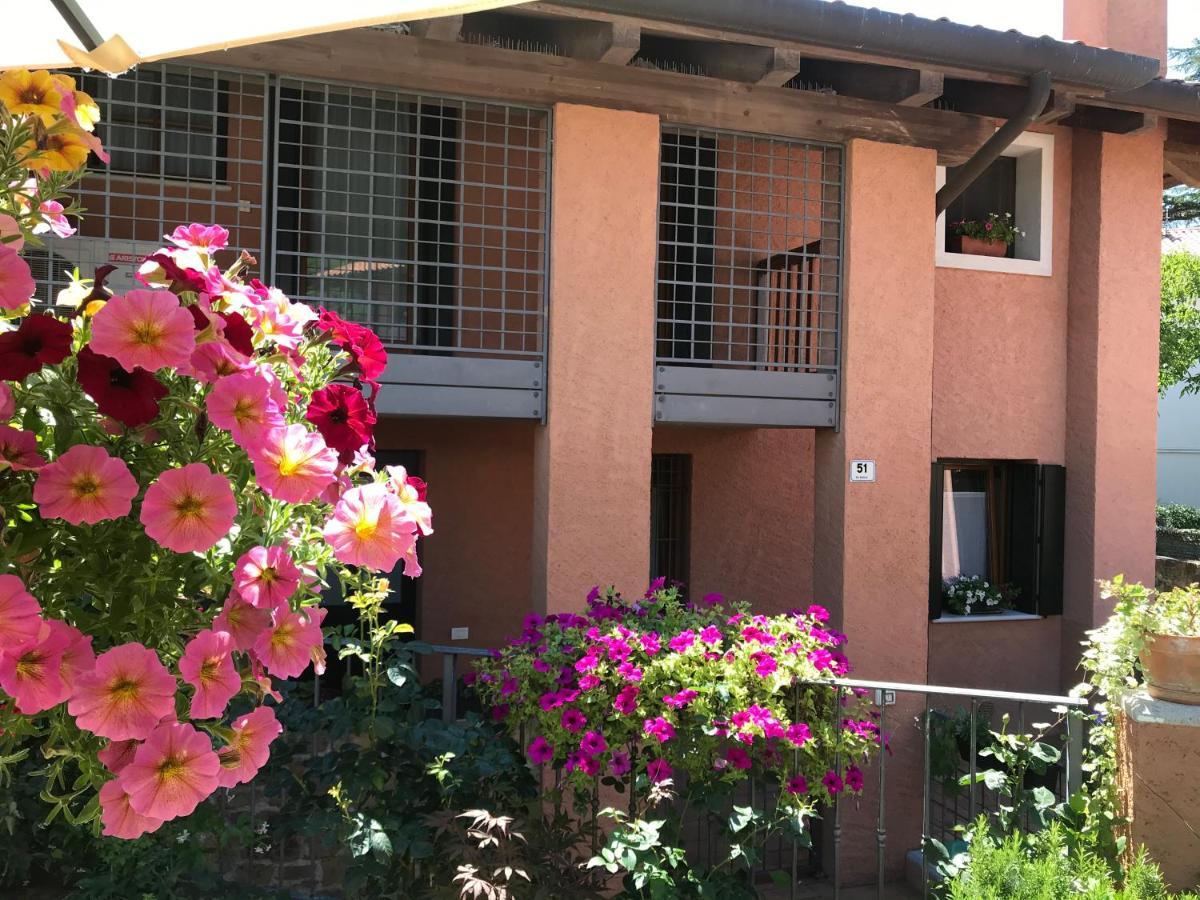 Apartamento Casa Del Balcone Fiorito Cormòns Exterior foto